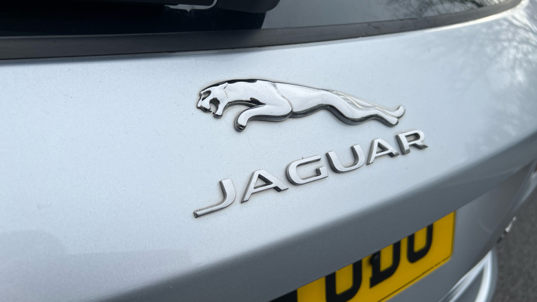 Jaguar F-Pace 2.0d R-Sport 5dr Auto AWD Diesel Estate